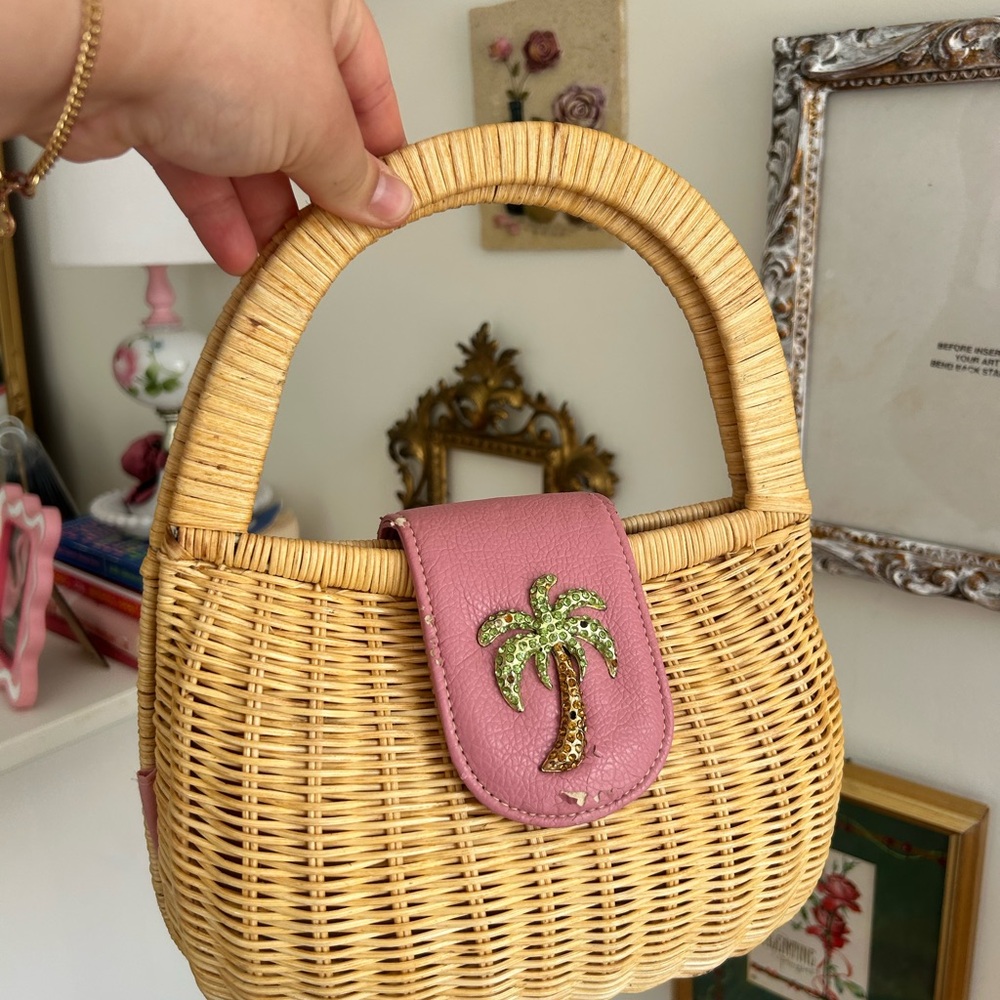 Basket woven purse